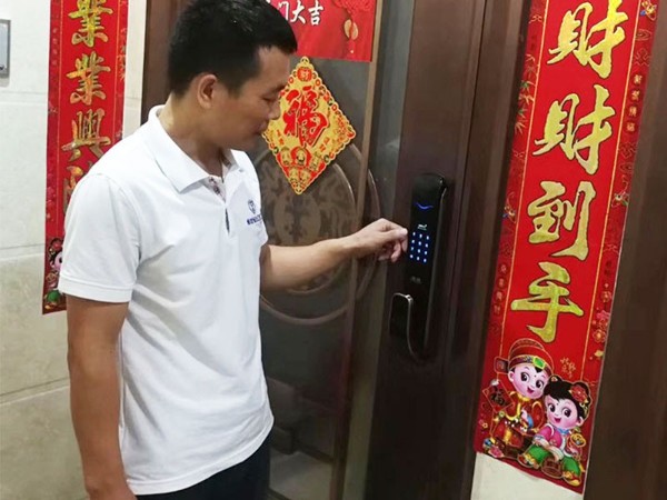 指紋密碼鎖哪個(gè)品牌好？